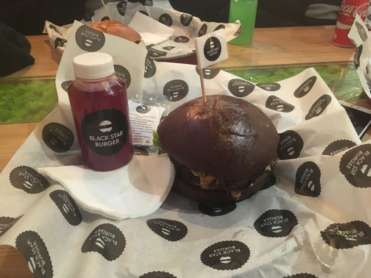 Пробуем на вкус бургеры от Тимати