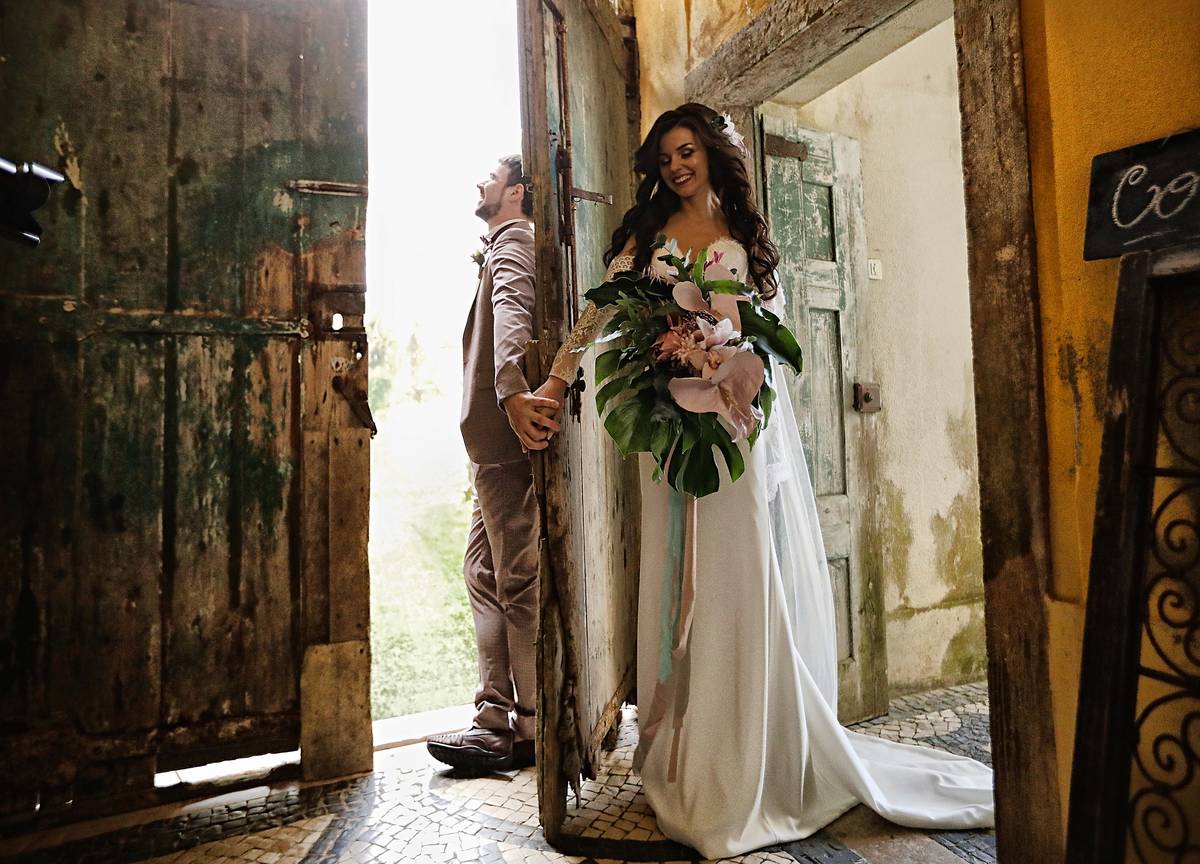 Ведущая Алена Маркелова проводит свадьбы за границей. О секретах своего успеха в свадебном бизнесе она рассказала журналисту “Ключ-Медиа”