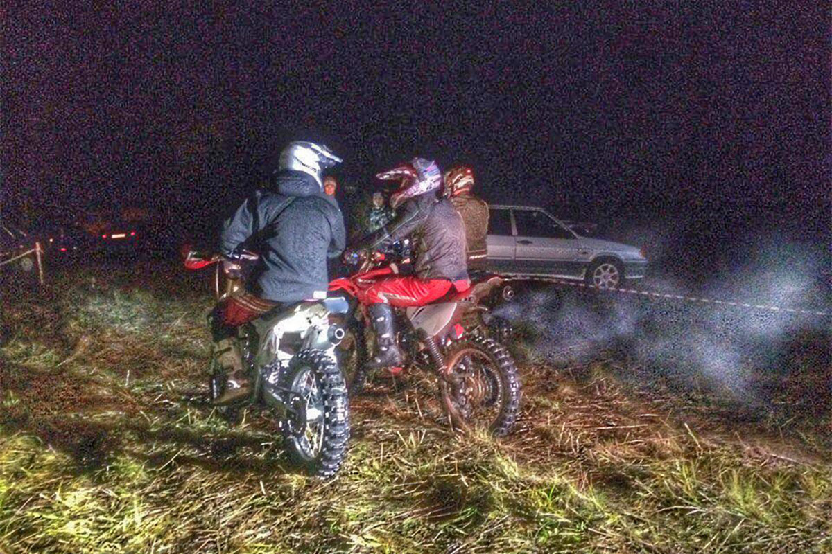 16 сентября состоялись “Мстёрские тропы 2018”. Мотоциклисты соревновались в ориентировании на бездорожье. Приехало 100 участников