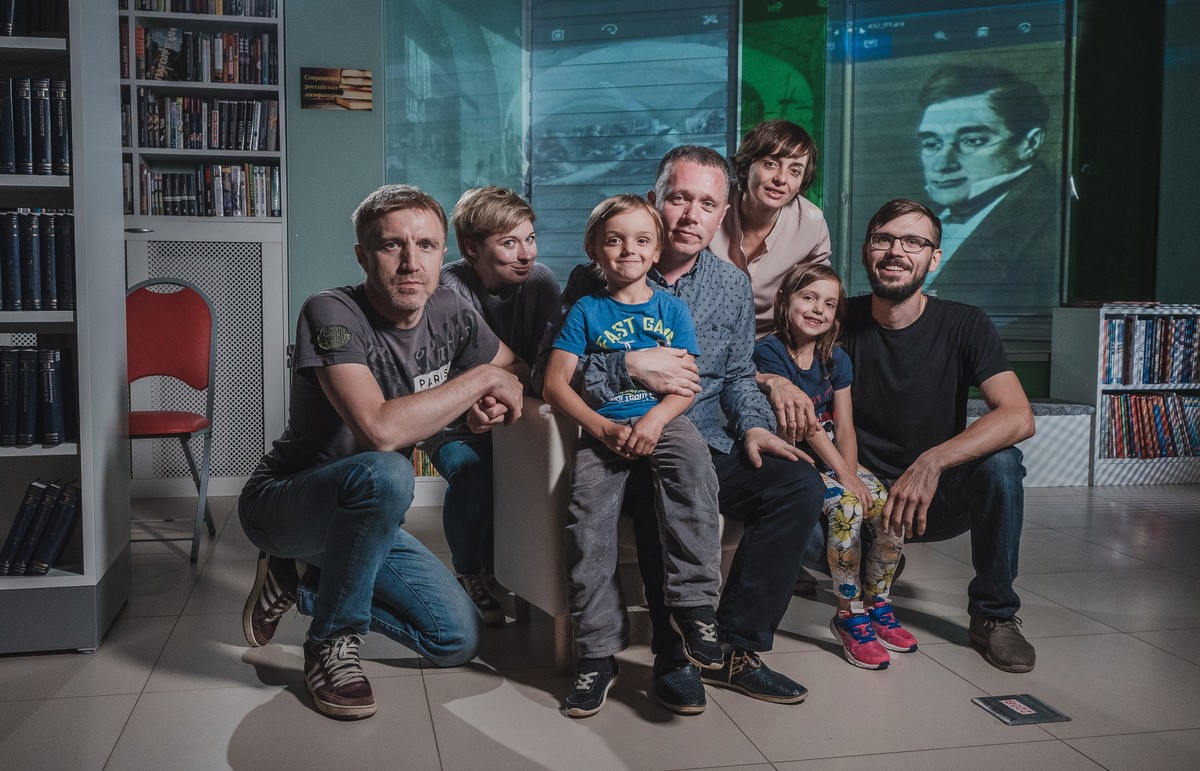 27 августа, в День российского кино, мы пообщались с тремя режиссерами из Владимира. Они рассказали о творчестве, планах и нюансах работы в 33 регионе