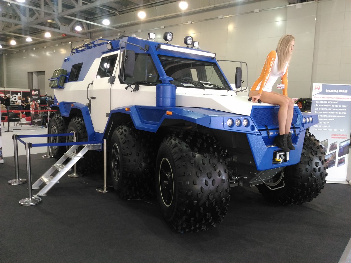 С 31 августа по 9 сентября в Крокус Экспо проходил Московский международный автомобильный салон 2018. Автоэксперт Андрей Даведьянов побывал на выставке и рассказал о том, что ждет автолюбителей в недалеком будущем