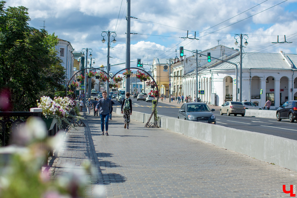 Арки для влюбленных в центре Владимира
