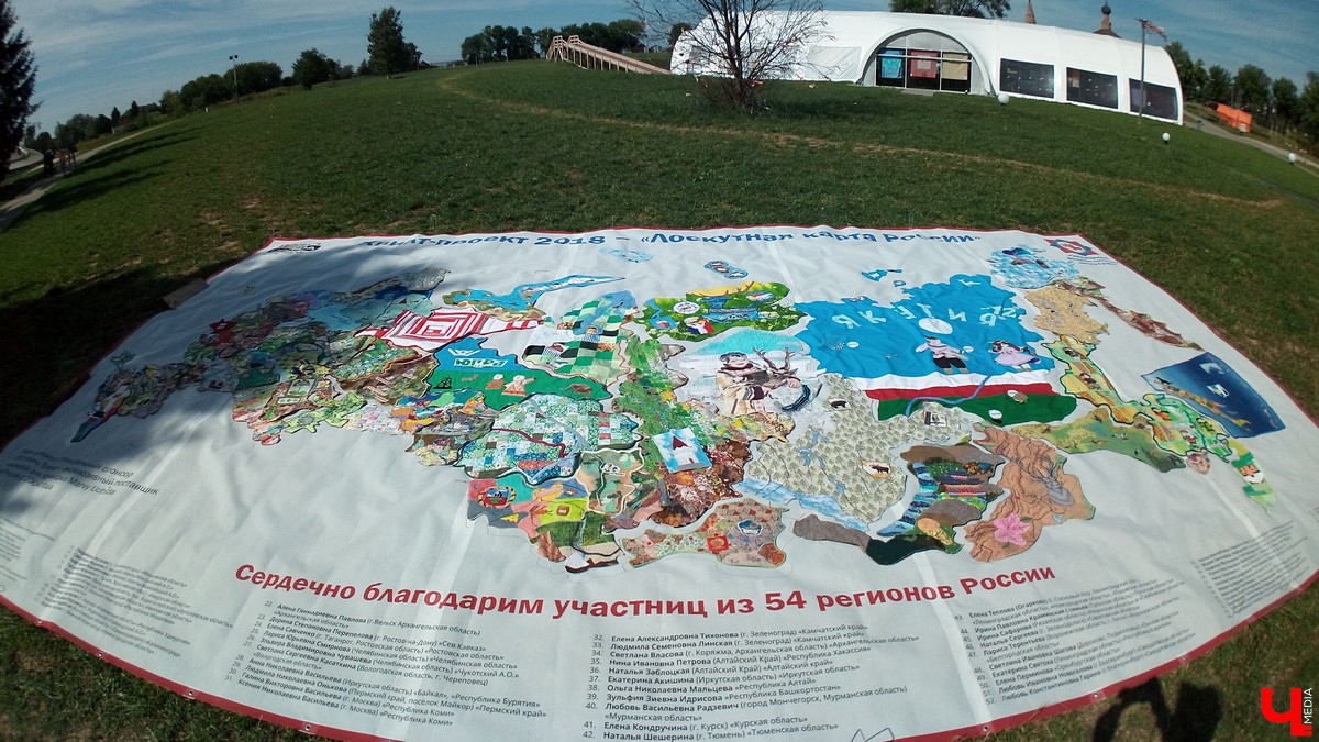 С 9 по 16 августа в Суздале проходит международный фестиваль лоскутного шитья. Участвуют в нем не только женщины, но и мужчины