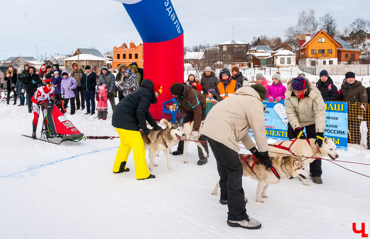 Гонки на собачьих упряжках в Суздале Гонки на собачьих упряжках в Суздале