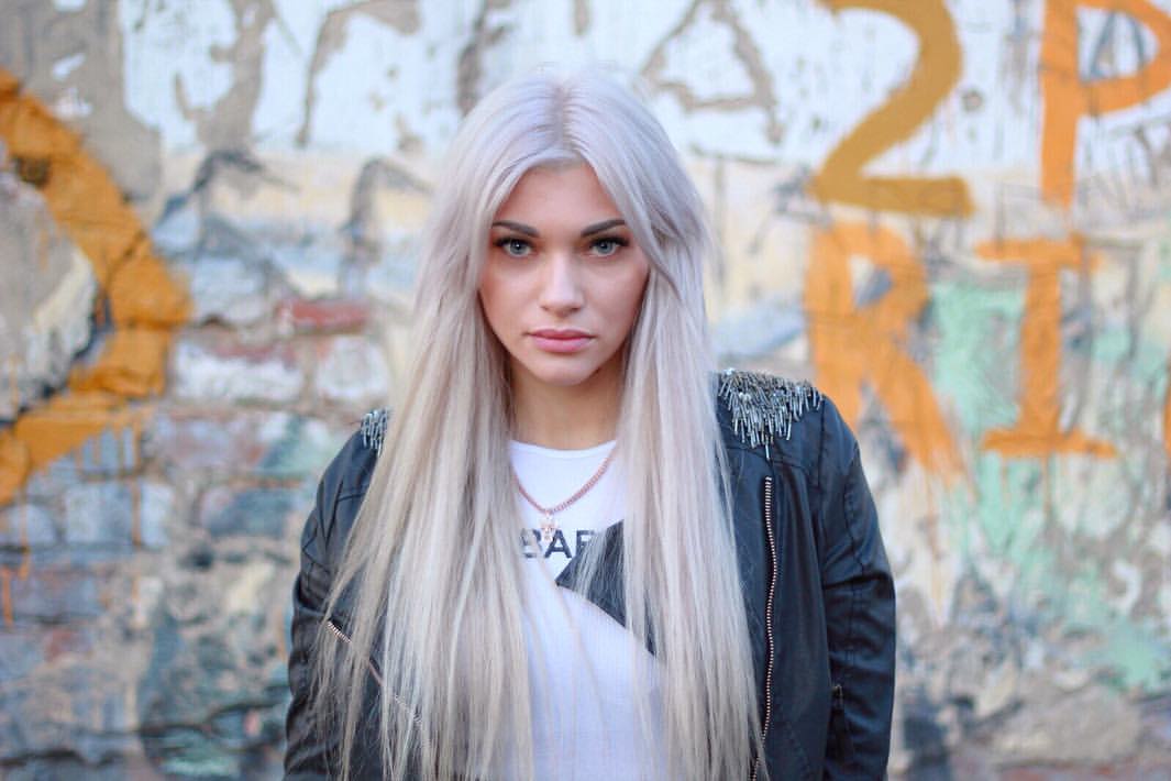 Вторая претендентка на звание “Девушка октября” по версии портала “Ключ-Медиа”. Осенняя нимфа Яна Цурикова