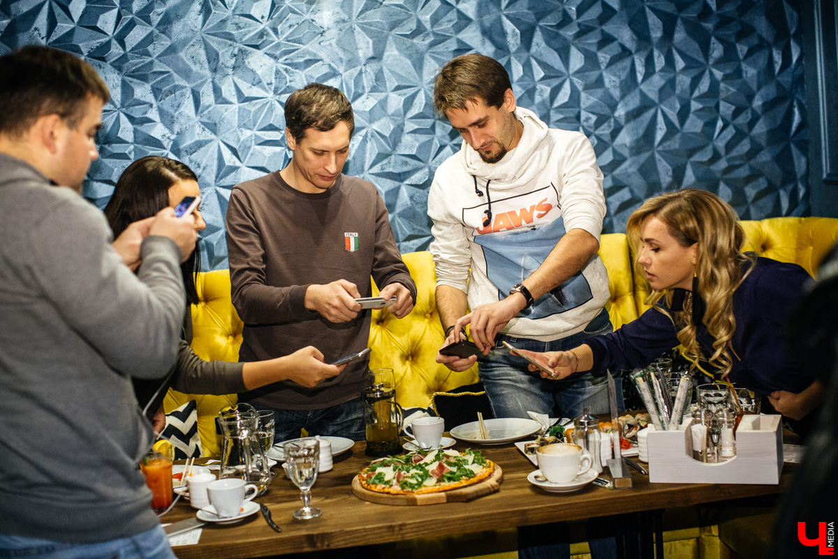 Инста-ужин в кафе&кондитерской "Carlson"