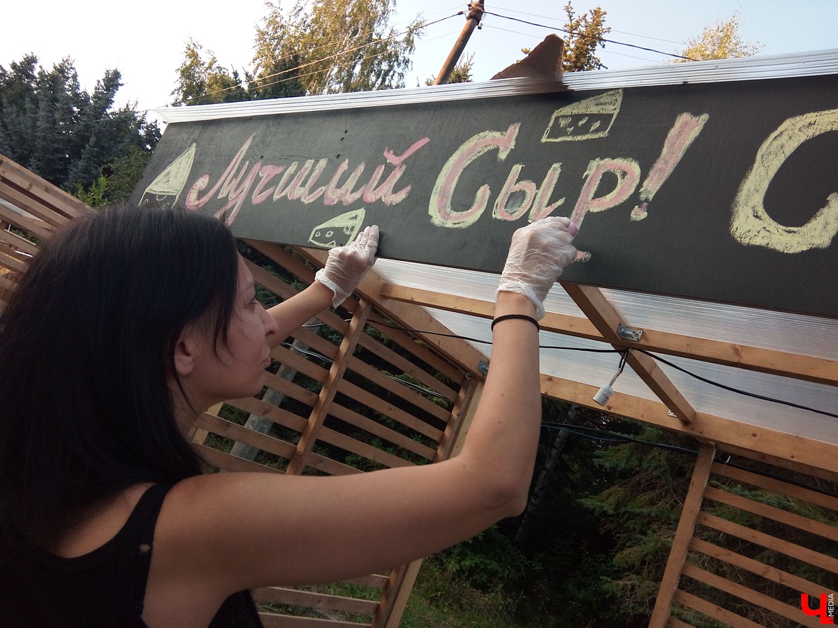 7-8 сентября в Суздале прошел третий фестиваль «Медовуха Fest». В 2018 году медовары привезли ставленый мед, сбитень, безалкогольную медовуху и травяные настои