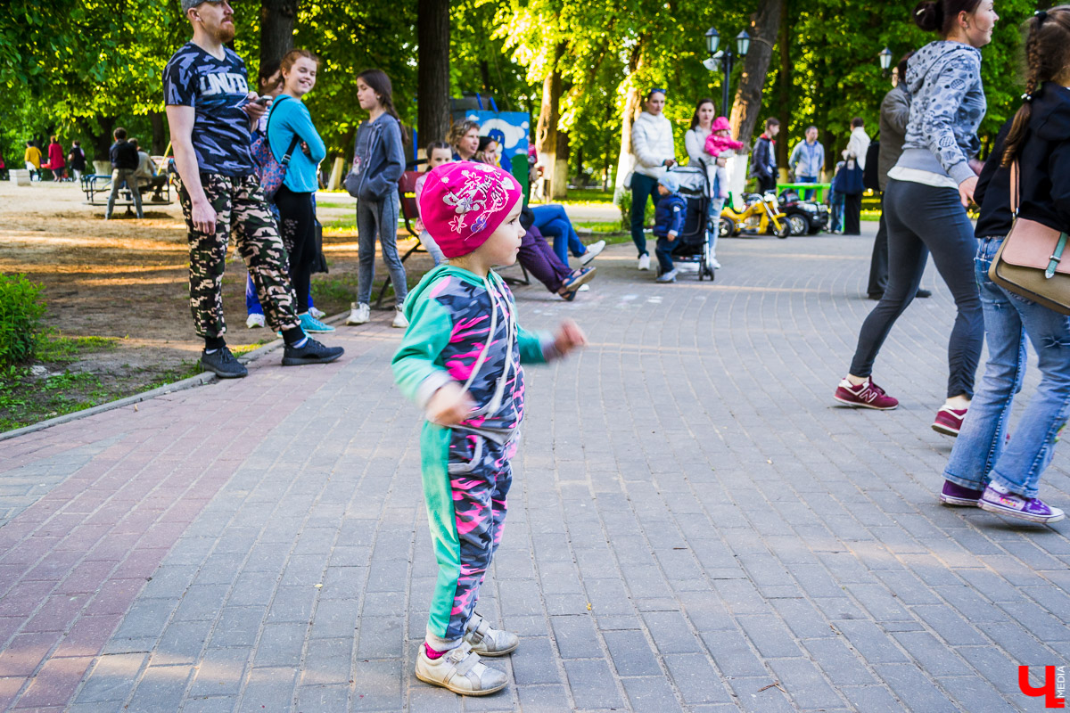 Зумба-фитнес в «Липках»: танцы на свежем воздухе