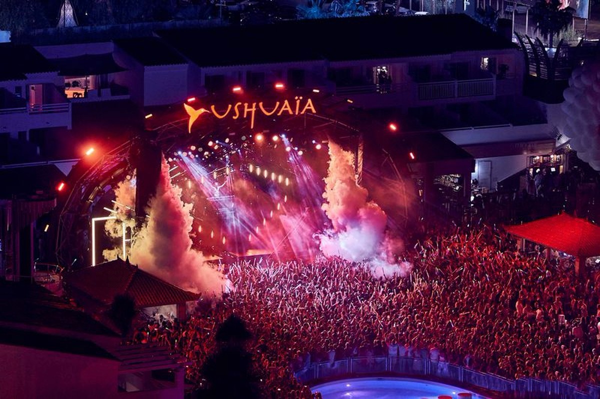 Владимирский диджей Алекс Кокс вернулся с Ибицы и рассказал о лучших, на его взгляд, местах острова. И, конечно, о самых крутых вечеринках