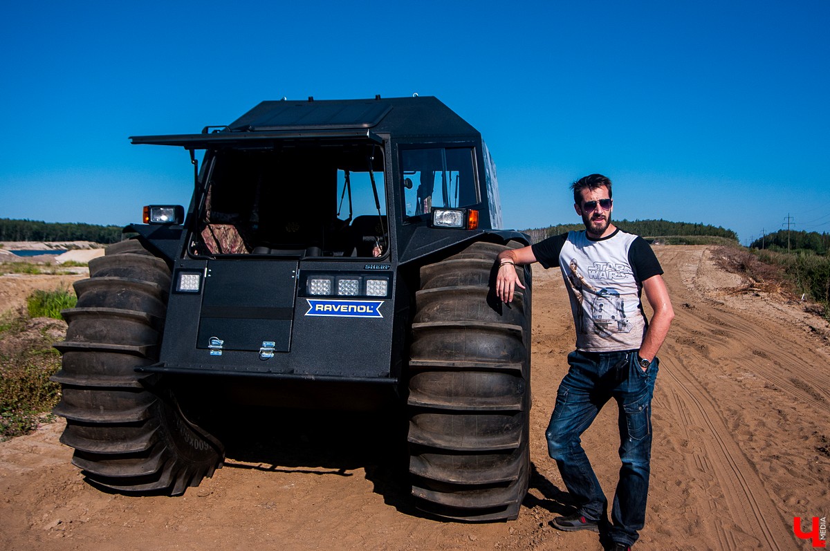 11 августа во Владимире прошел тест-драйв вездехода “Шерп”. Мы прокатились на борту и выяснили, на что способна отечественная техника