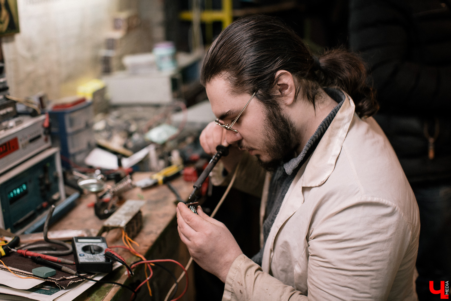 Александр Васильев