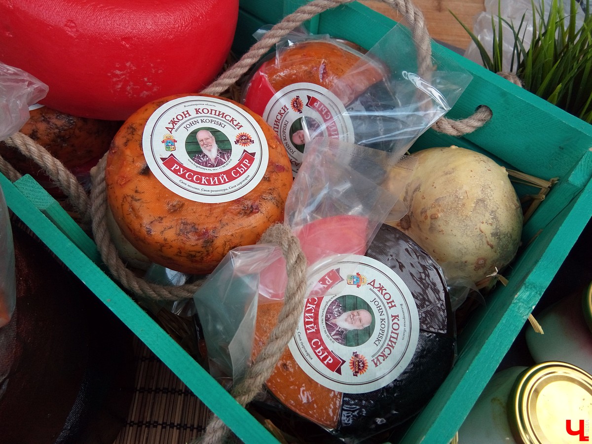 7-8 сентября в Суздале прошел третий фестиваль «Медовуха Fest». В 2018 году медовары привезли ставленый мед, сбитень, безалкогольную медовуху и травяные настои