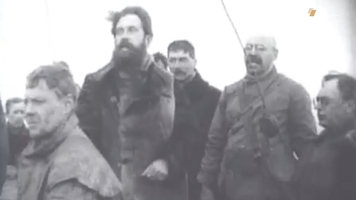 Проект “Имя. Символ 33” продолжает работу над документальными фильмами о знаменитых людях из Владимирской области. Героем новой серии стал Николай Каманин - легендарный советский летчик