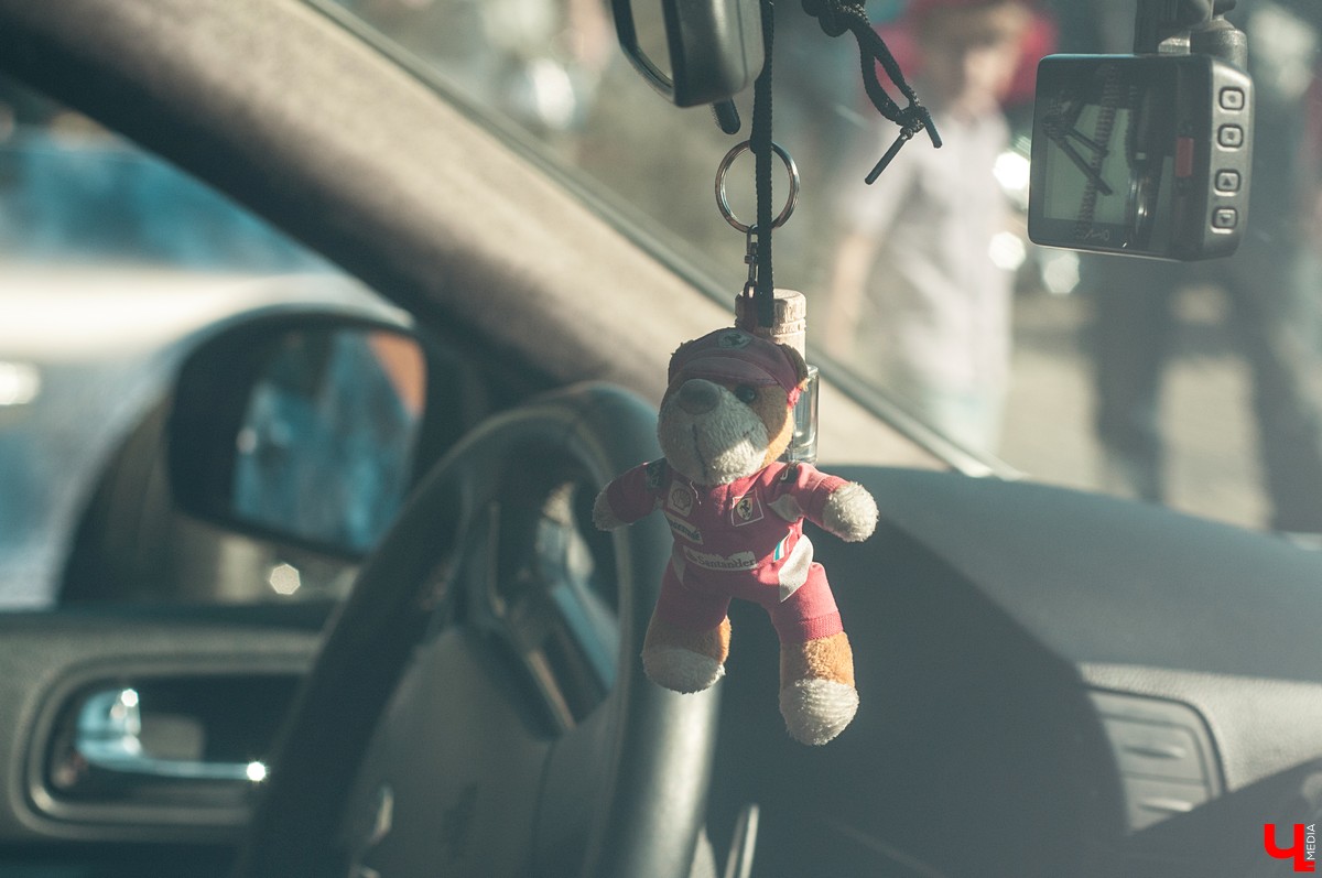 15 и 16 сентября в Суздале прошел фестиваль автомобильного тюнинга Tuning Car Awards. На него съехалось больше 100 машин со всей России