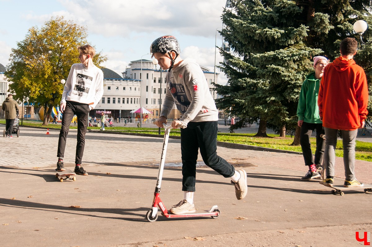 Опасные трюки на самокатах
