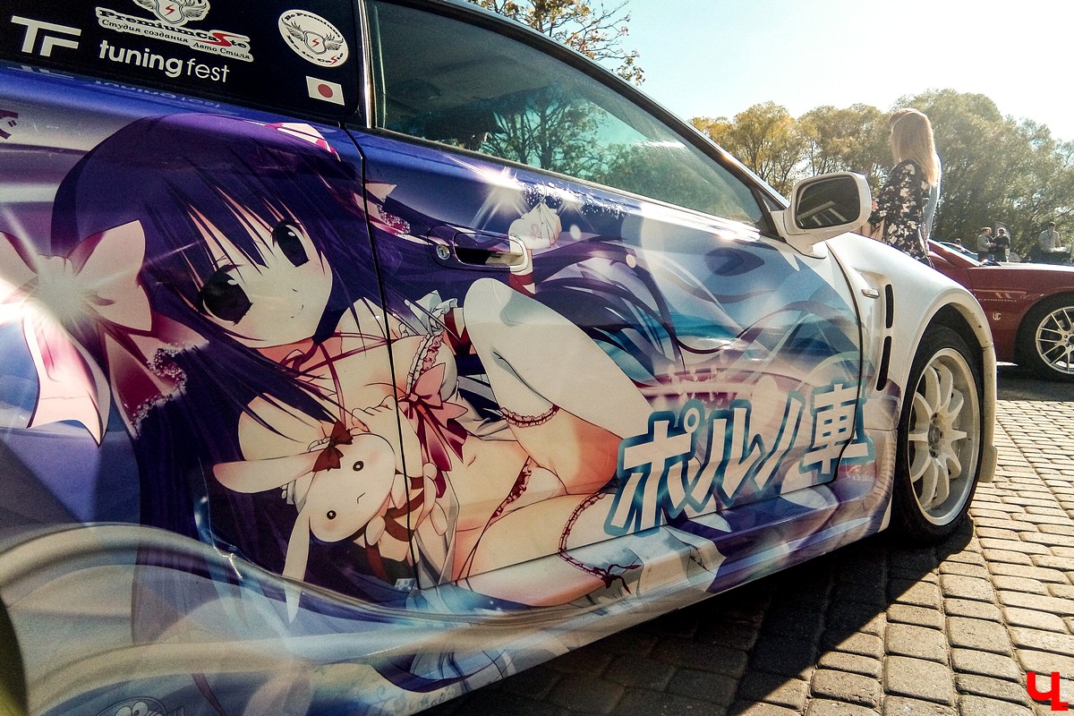 15 и 16 сентября в Суздале прошел фестиваль автомобильного тюнинга Tuning Car Awards. На него съехалось больше 100 машин со всей России