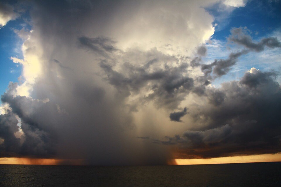 Анастасия Ковальская несколько лет подряд уезжает летом работать в Америку. Корреспондент “Ключ-Медиа” поговорила с девушкой о жизни за океаном, кредитах, работе и американской мечте