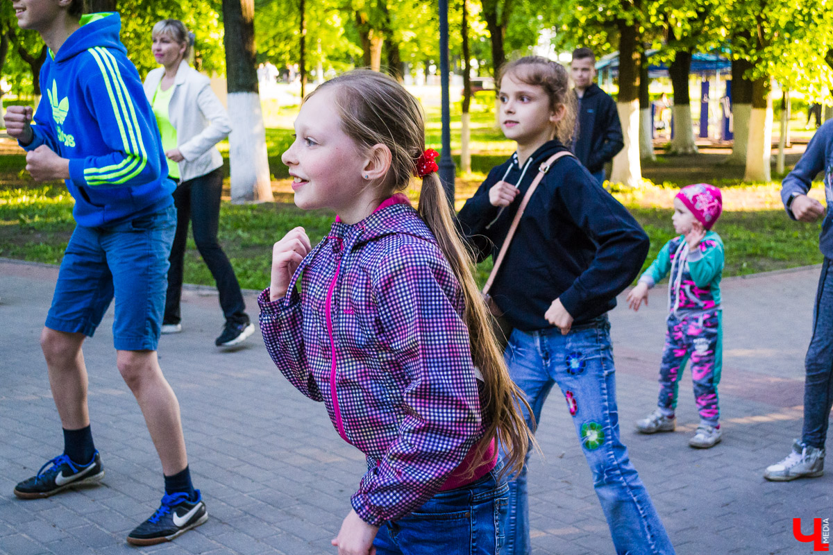 Зумба-фитнес в «Липках»: танцы на свежем воздухе