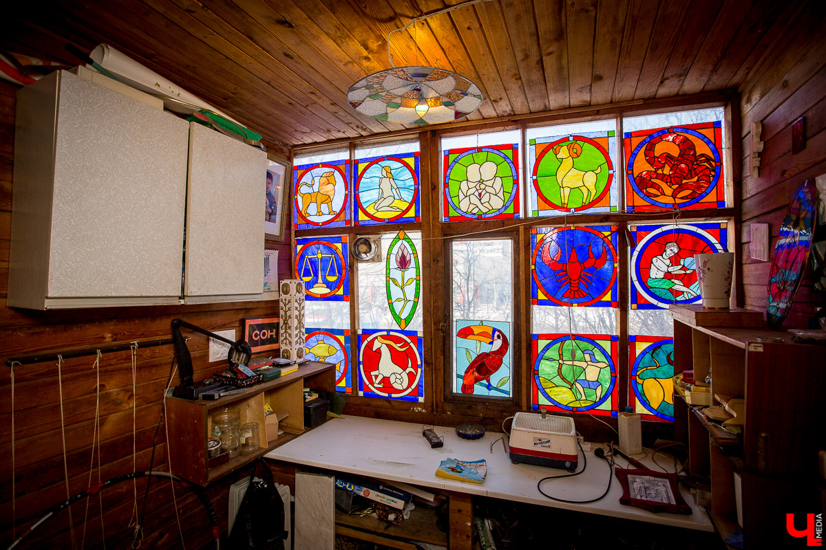 Витражи работы Сергея Ставского