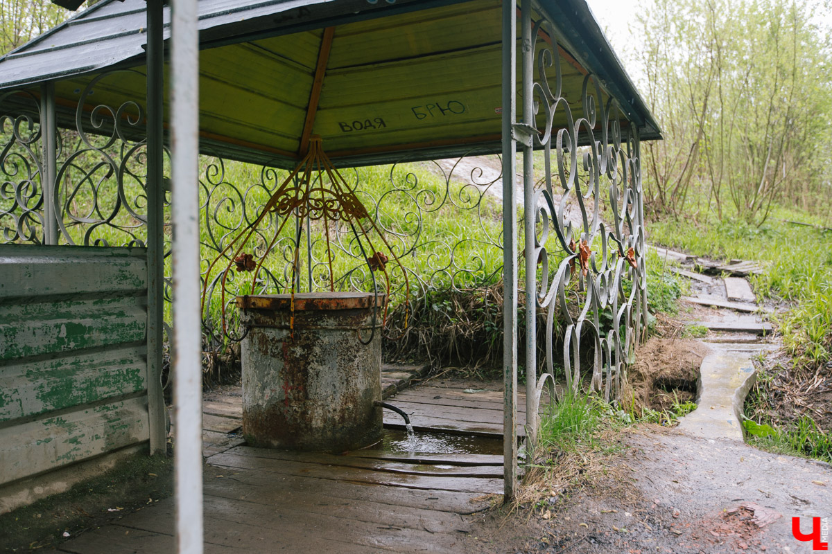 Бармен-дегустатор определил самую вкусную родниковую воду во Владимире