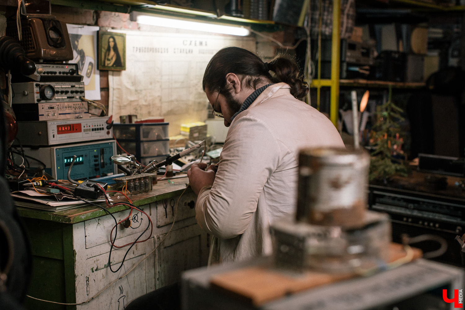 Александр Васильев