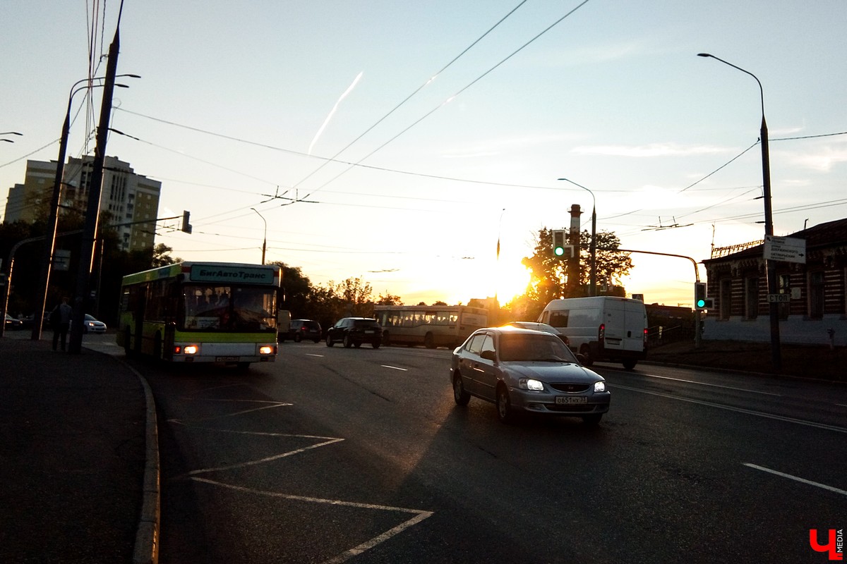 С октября во Владимире изменится маршрут автобусов №21. Транспорт будет ходить по Тракторной улице мимо ТЦ “Мегаторг”