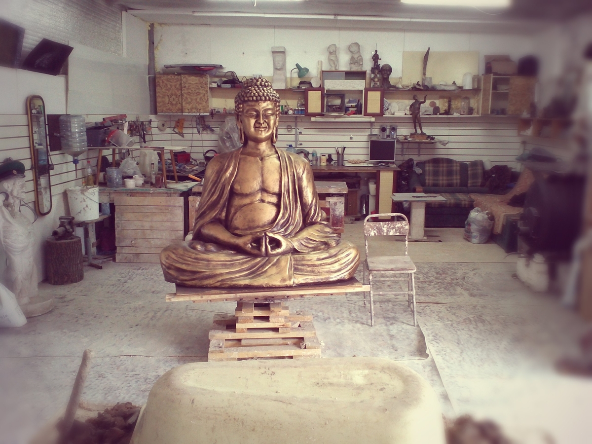 Скульптура работы Михаила Блинова