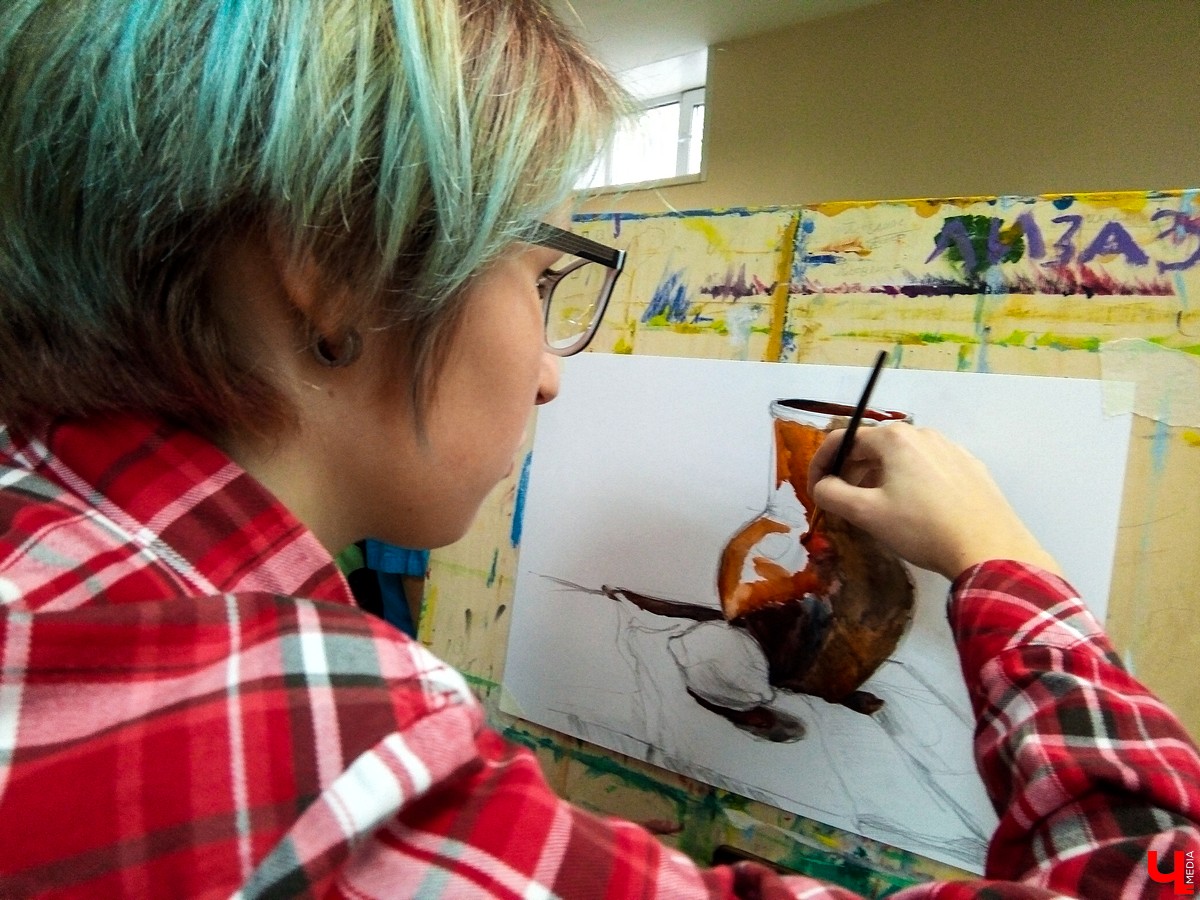 Художник Антон Ёжкин на мастер-классе показал, как без опыта нарисовать реалистичную картину за семь шагов