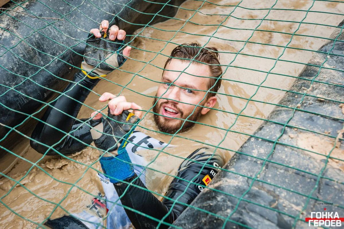 10 километров и 60 препятствий: владимирский бизнесмен на «Гонке героев»