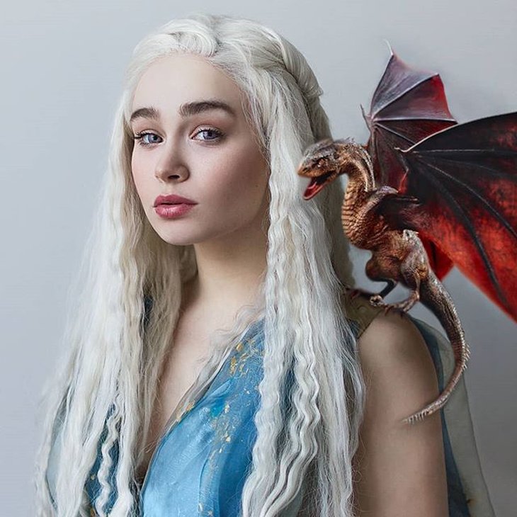 Популярная в «Инстаграм» косплеерша рассказала журналисту «Ключ-Медиа» о том, как создаются яркие фэнтезийные образы, сколько это отнимает времени и денег и приносит ли её аккаунт прибыль