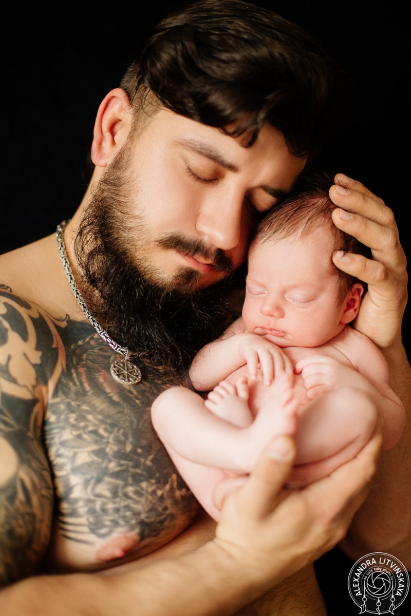 новорожденный с папой