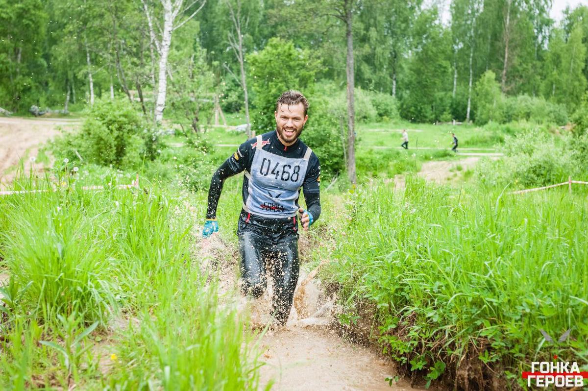 10 километров и 60 препятствий: владимирский бизнесмен на «Гонке героев»