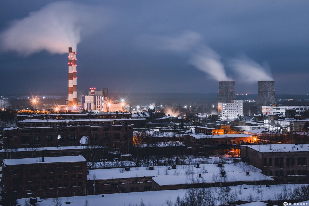 Вид с крыши недействующего цеха Химзавода