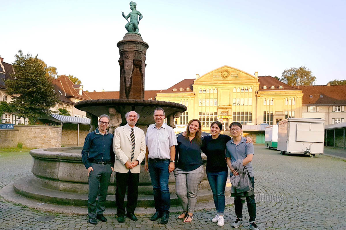 Владимирец Егор Дзюбенко живет в Германии и руководит научными исследованиями. В интервью биофизик рассказал о работе за границей и особенностях быта