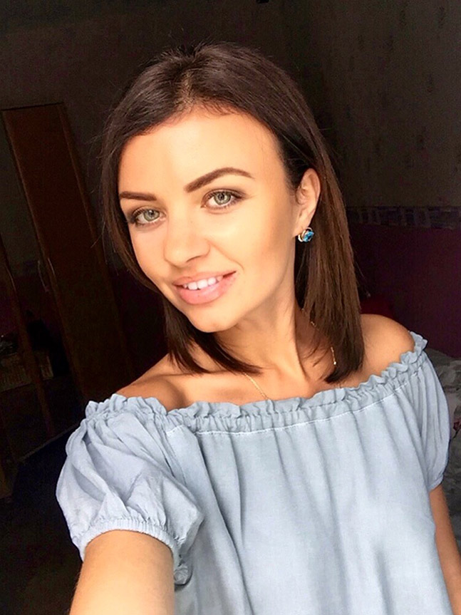 Яна Черникова