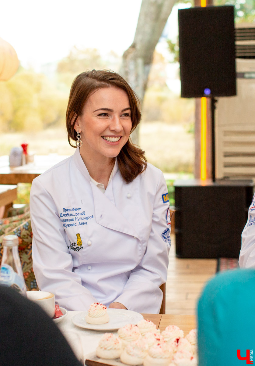 Новый ресторан «Лепота» с самой большой жаровней в Суздале жарит, парит и коптит все виды мяса