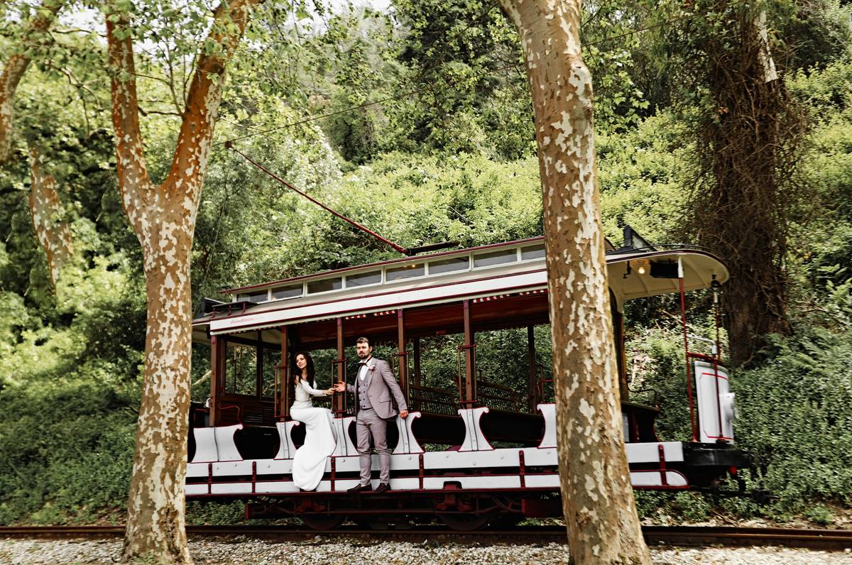 Ведущая Алена Маркелова проводит свадьбы за границей. О секретах своего успеха в свадебном бизнесе она рассказала журналисту “Ключ-Медиа”