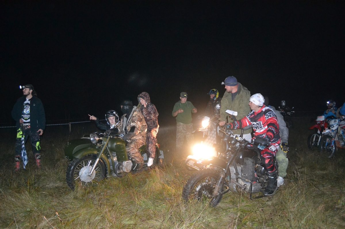 16 сентября состоялись “Мстёрские тропы 2018”. Мотоциклисты соревновались в ориентировании на бездорожье. Приехало 100 участников