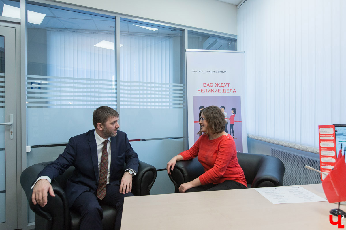 Не так давно в России запустили Единую биометрическую систему - по задумке авторов граждане могут сдать биометрию в банке, привязать эти данные к аккаунту на Госуслугах, а затем получать финансовые услуги не выходя из дома