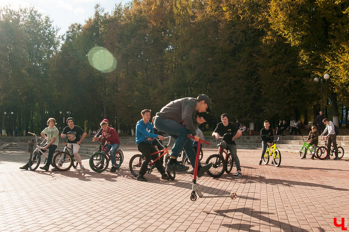 Опасные трюки на самокатах