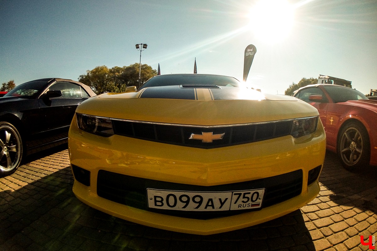 15 и 16 сентября в Суздале прошел фестиваль автомобильного тюнинга Tuning Car Awards. На него съехалось больше 100 машин со всей России