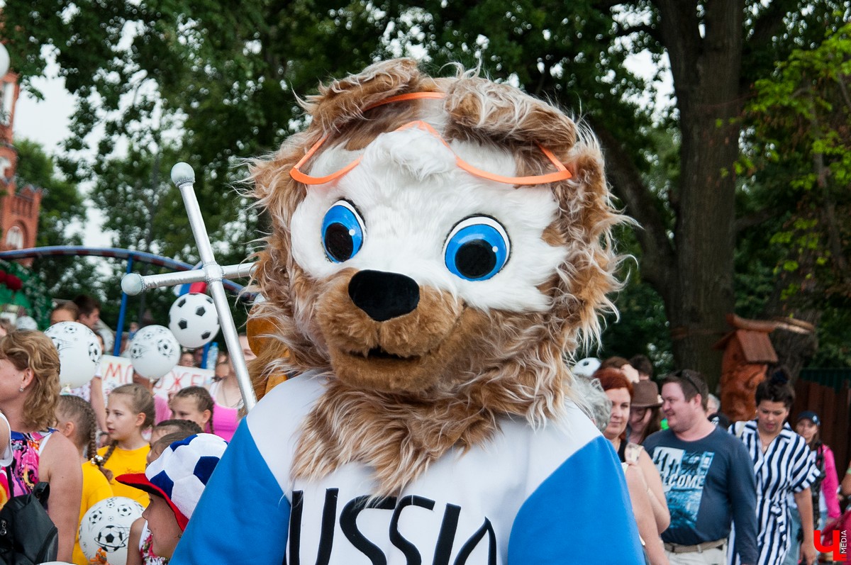 15 июля во Владимире прошел Вишневый спас. В этом году он совпал с окончанием чемпионата мира по футболу, и владимирцы решили отметить это событие по-спортивному