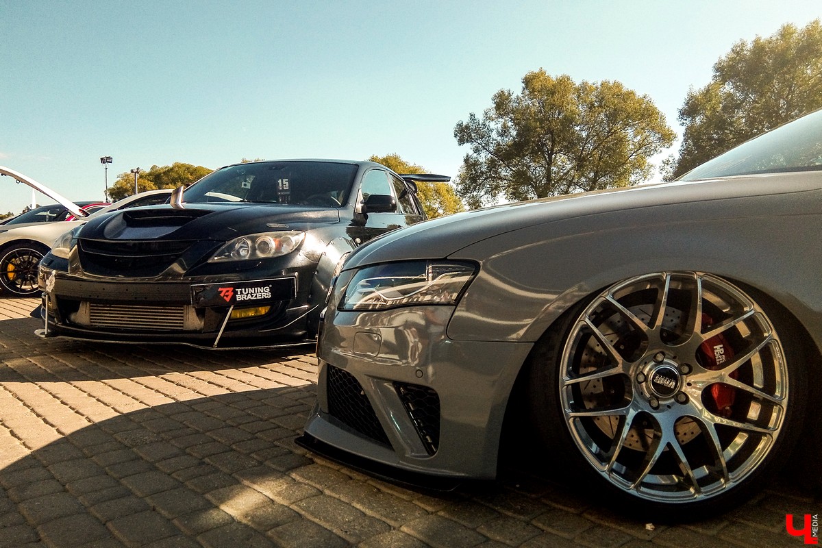 15 и 16 сентября в Суздале прошел фестиваль автомобильного тюнинга Tuning Car Awards. На него съехалось больше 100 машин со всей России