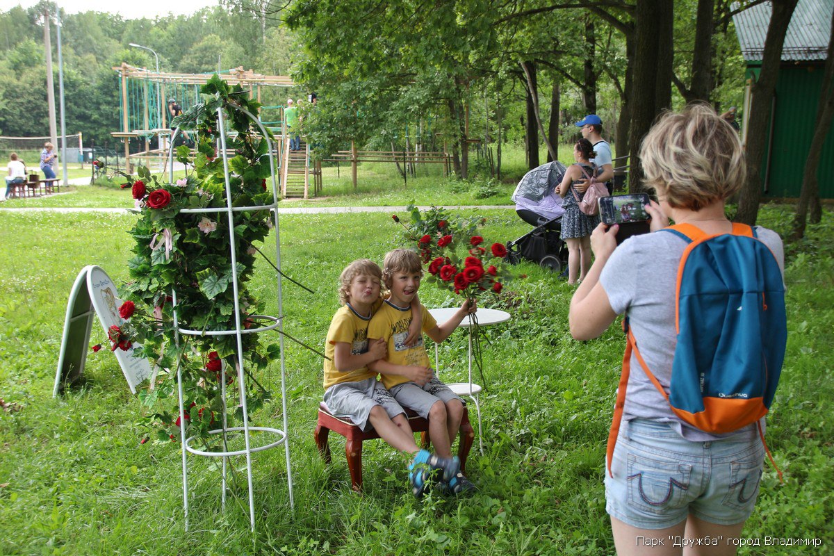 15 июля во Владимире во второй раз пройдет фестиваль фотографии. О том, что ждать владимирцам от этого события, мы узнали от организатора Марины Никитиной