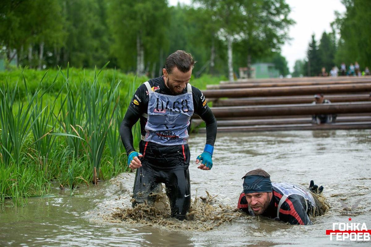 10 километров и 60 препятствий: владимирский бизнесмен на «Гонке героев»