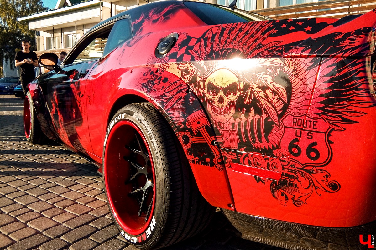 15 и 16 сентября в Суздале прошел фестиваль автомобильного тюнинга Tuning Car Awards. На него съехалось больше 100 машин со всей России