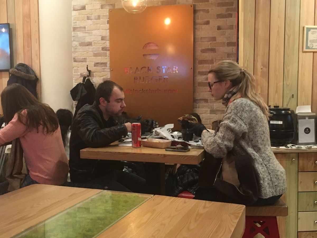 Пробуем на вкус бургеры от Тимати