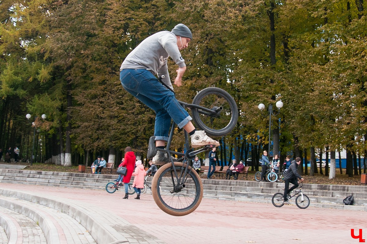 Трюки на велосипедах