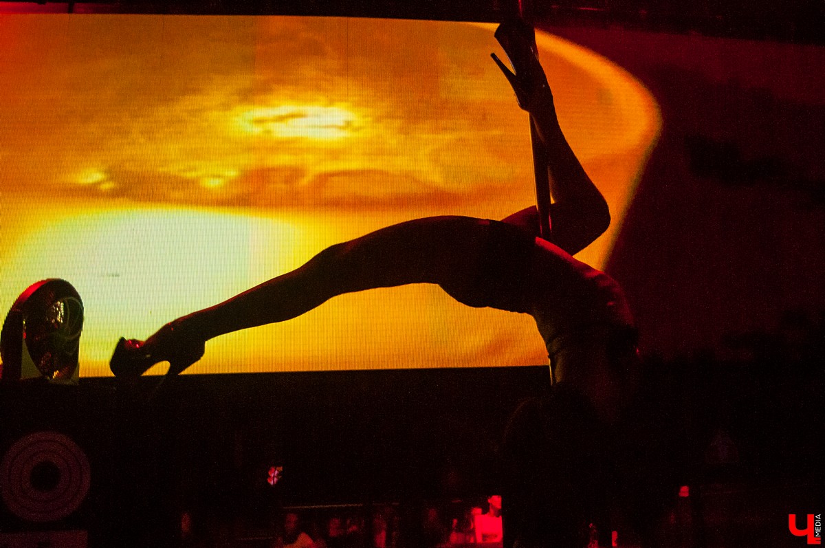 28 сентября во Владимире прошел чемпионат по Pole dance 2018. Победительницей стала Анастасия Маврина