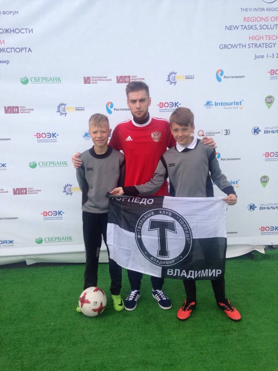 Директор владимирской спортшколы Владимир Исаев сделал прогноз о матче Россия - Хорватия в 1/4 ЧМ по футболу 2018. И рассказал, что владимирские футболисты-юниоры уже готовятся выступить на ЧМ-2022